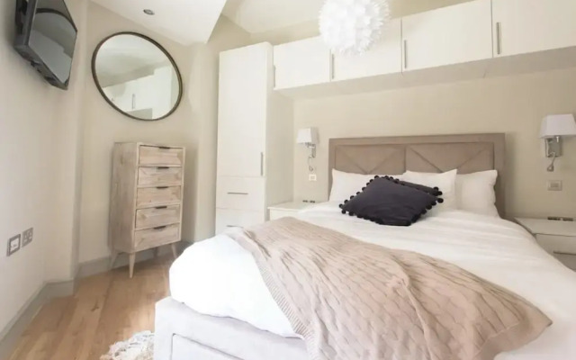 The Soho Loft - Elegant Modern 1bdr in Soho