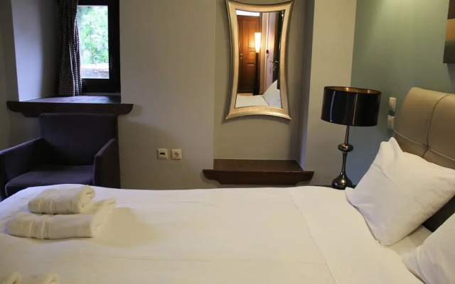 Tsarbou Guesthouse