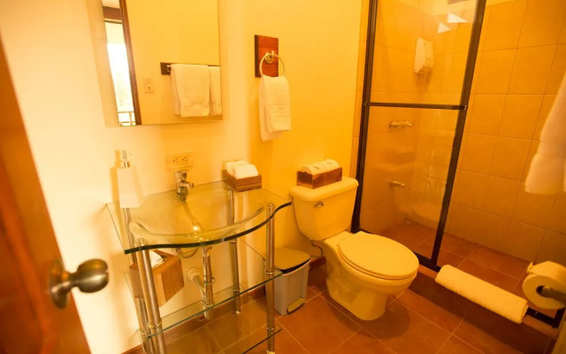 Pura Vida Retreat & Spa