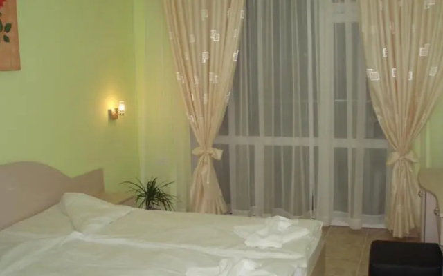 Niki Guest House