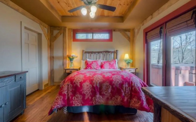 Chestnut Lodge by Escape to Blue Ridge