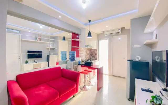 Relaxing 2BR Bassura City Apartment