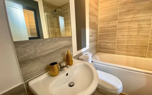 Blackpool Abode - Buttercup Suite