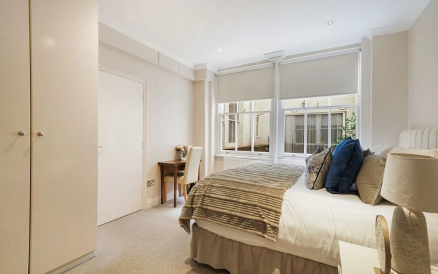 Hertford Flat 1