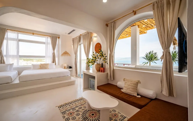 Happiness Hotel
