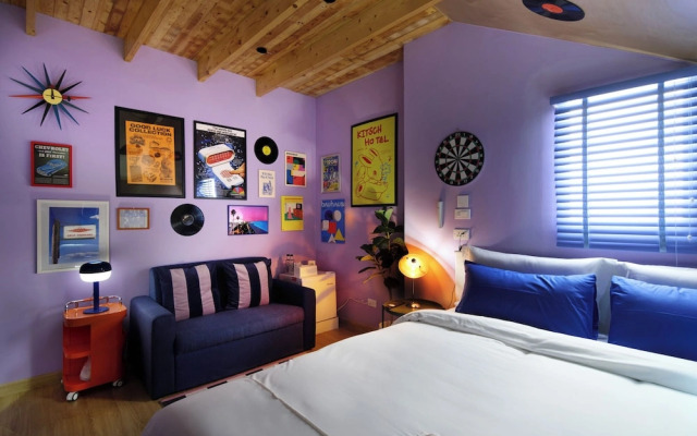 Kitsch Hotel