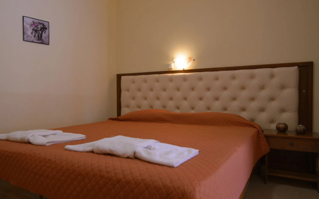 Toulas Apartments