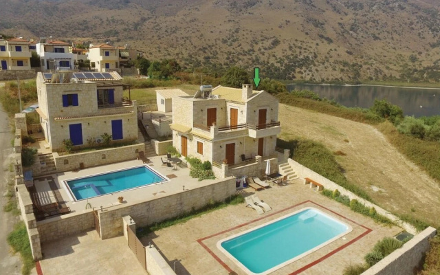 Stunning Home in Chania With Jacuzzi, Wifi and 3 Bedrooms