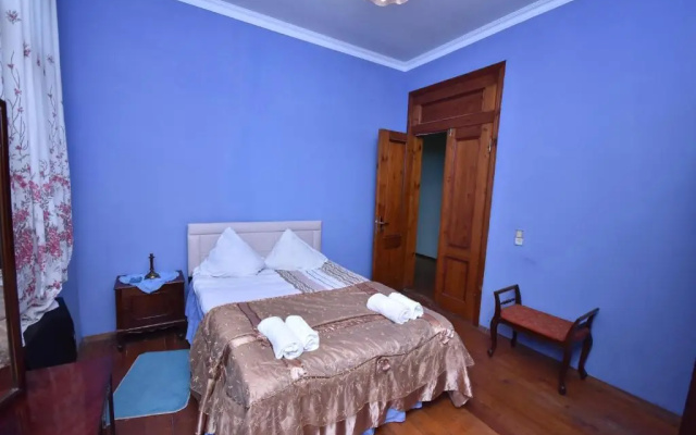 Shorena's House