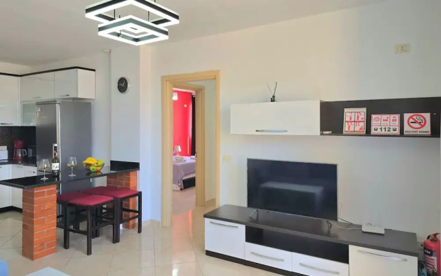 Sea View Holiday Apartment 073