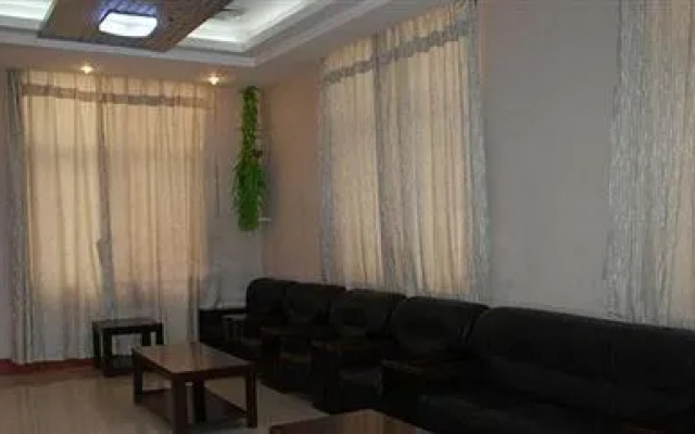 Thank Inn Chain Hotel Pingdingshan Weidong District Jianshe Road Trade Plaza