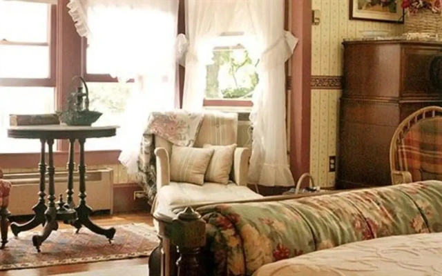 Ruah Bed and Breakfast