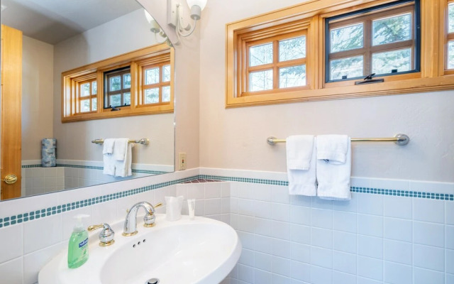 Aspen Ridge 4 3 Bedroom Townhouse by Alpine Lodging Telluride