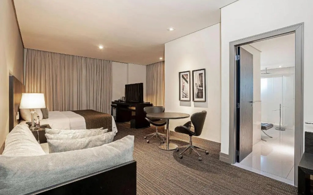 Manhattan On Floor
