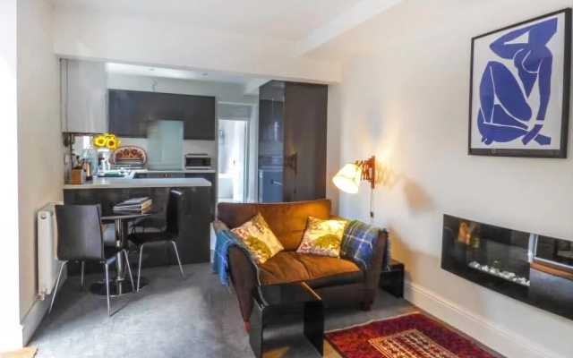 Courtyard Apartment