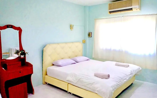 Ranong Boutique Hotel and Mall