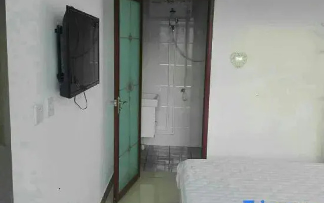 Qingfeng courtyard B & B (Beijing Shuizhen store)