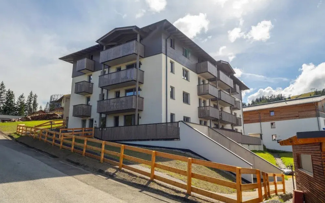 Apartment in Katschberghohe Near Ski Slopes