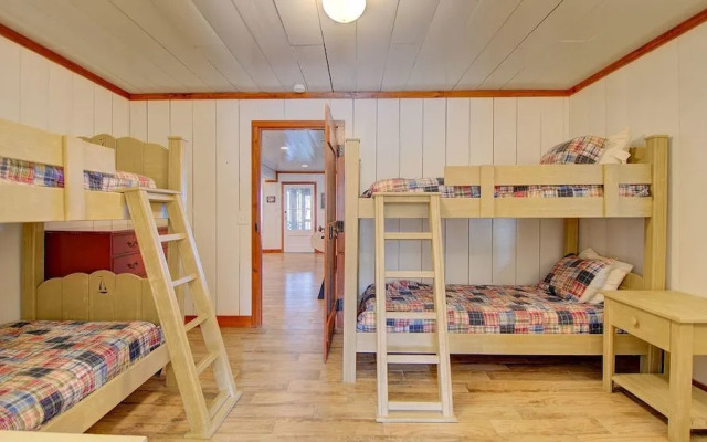 Kitchens Beach House by Peace Vacations