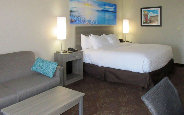 Clarion Pointe Evansville North