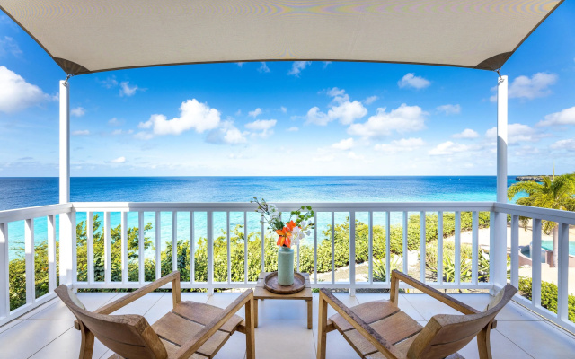Deluxe Suite Ocean View