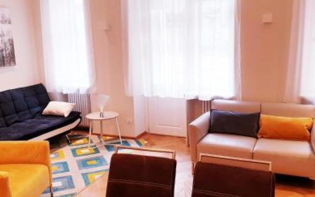 Free Parking- 2bdr Apartment in Wenceslas Square