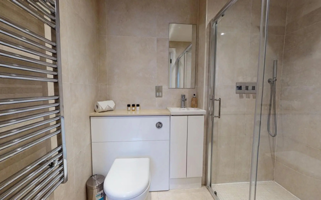 Spacious One Bedroom Apartment in Chancery Lane