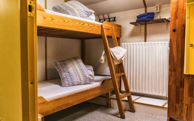 The Cabin Haarlem - Hostel