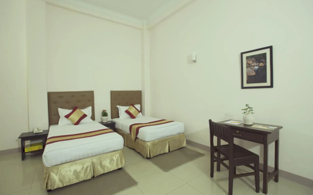 Royal Platinum Hotel