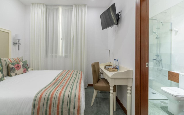 Hotel Emblematico Holiday Time