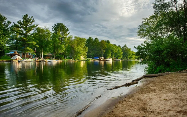 Great Blue Resorts - Shamrock Bay Resort