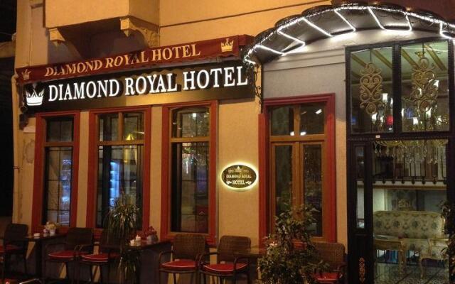 Diamond Royal Hotel вид на фасад