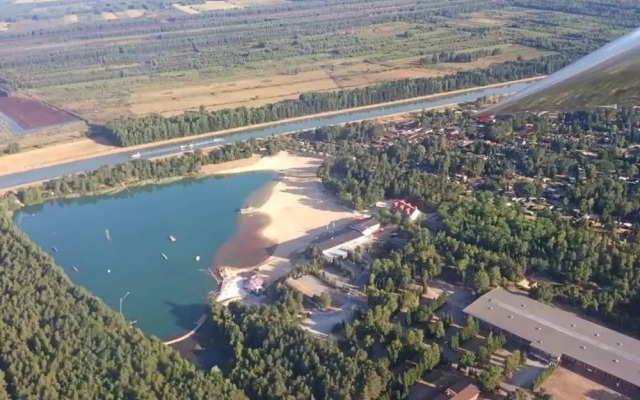 Bernsteinsee Home and Ferien Small Forest Chalet
