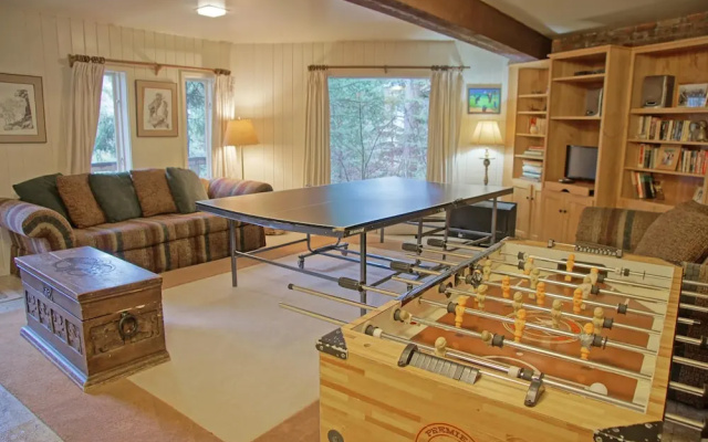 16 Forest Rd - 5 Br Home