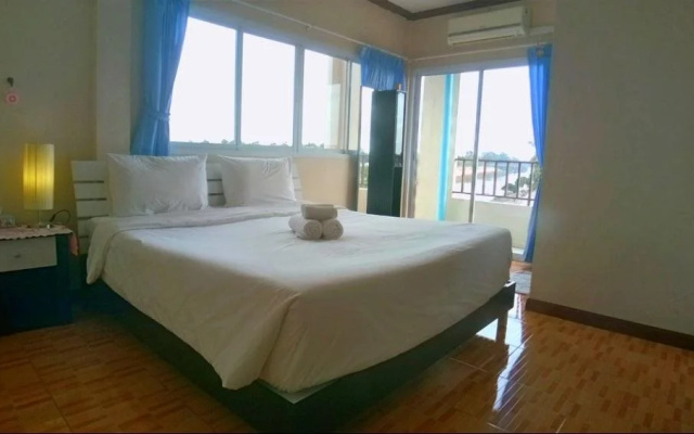 Srithongkul Riverside Hotel
