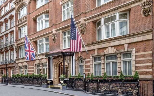 Отель The Stafford London Великобритания, Лондон - отзывы, цены и фото номеров - забронировать отель The Stafford London онлайн вид на фасад