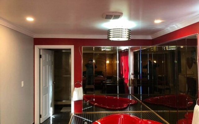 Motor court Motel
