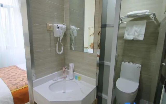 Shanghai Yajing Business Hotel (Xinhua Hospital Branch)