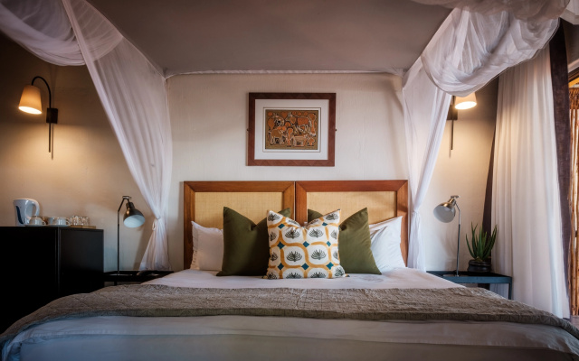Chobe Marina Lodge