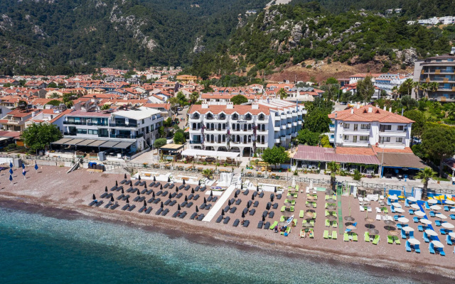 Diplomat Hotel
