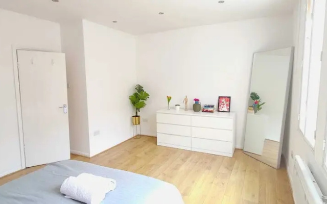 3 Bed Flat Liverpool st Spitalfields