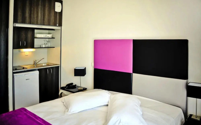 Coastal Stay With Pool in La Baule