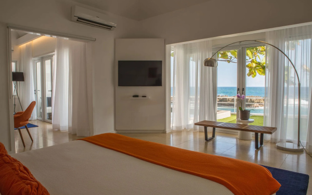 Trident Hotel