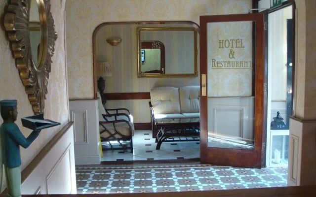 OSheas Hotel