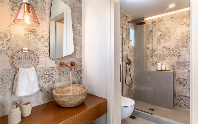 Santo Bloom Luxury Suites