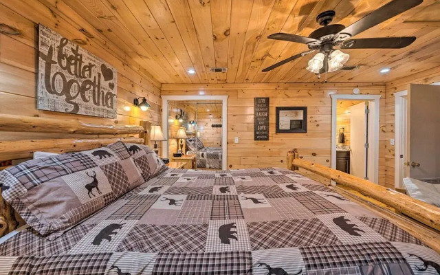Broken Bow Bungalow - Relaxed Retreat With Deck!