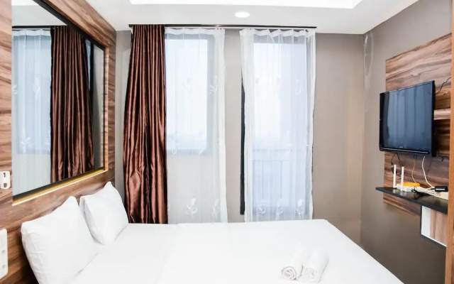 Comfort Studio At Evenciio Margonda Apartment