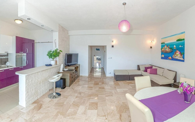 Stunning Apartment in Vinisce With Wifi and 2 Bedrooms