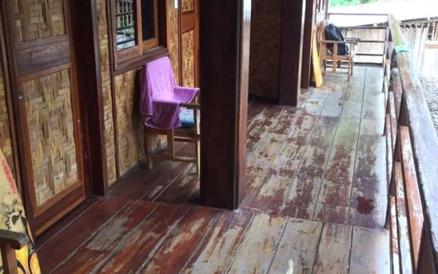 Big 9 Hostel & Room