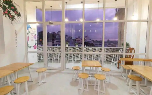 Cẩm Tú Cầu 27 Lê Hồng Phong